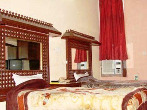 Hotel Krishna Palace New Delhi Bagian luar foto